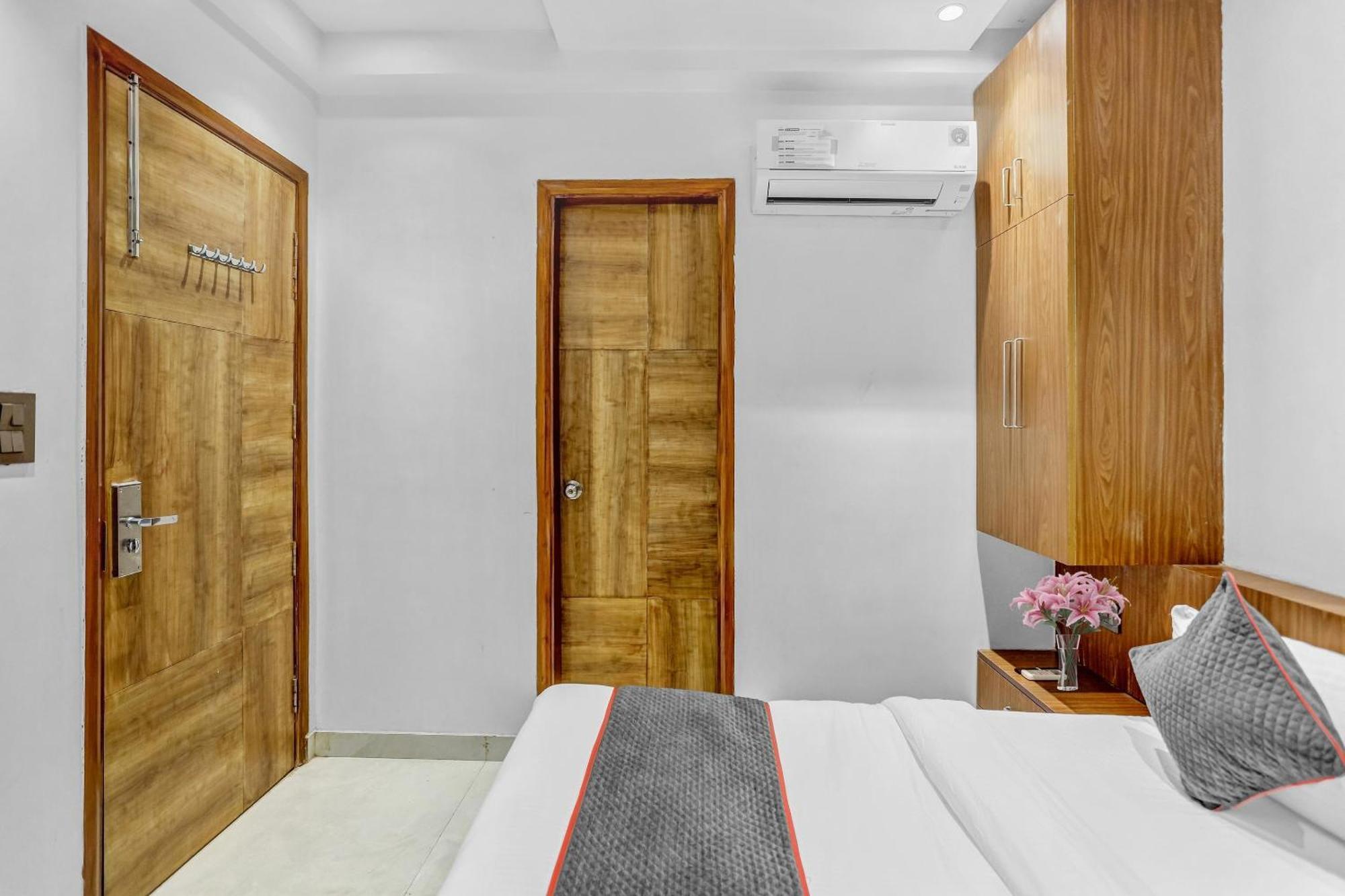 דלהי Capital O Hotel Moody Inn מראה חיצוני תמונה